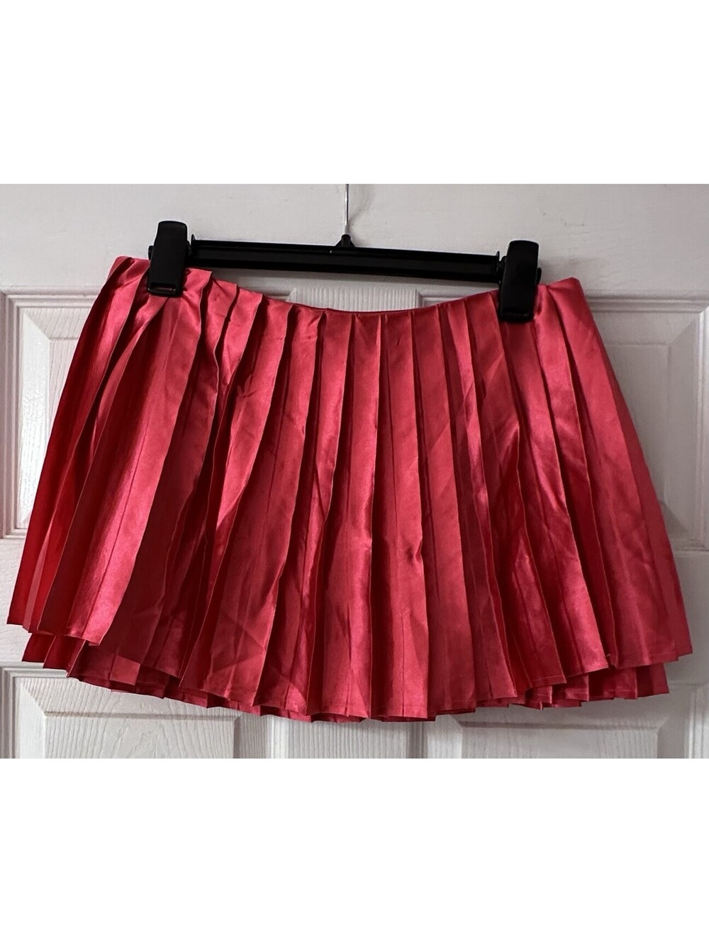 PrettyLittleThing Red Pleated Mini Skirt US 6 Y2K Preppy Party Tennis Skater
